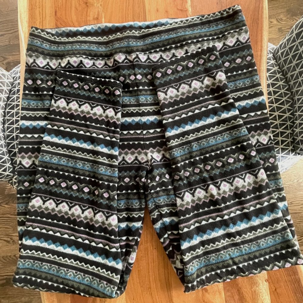Cuddl Duds Black, White, Teal Fair Isle Fleecewear Leggings Women's 1X